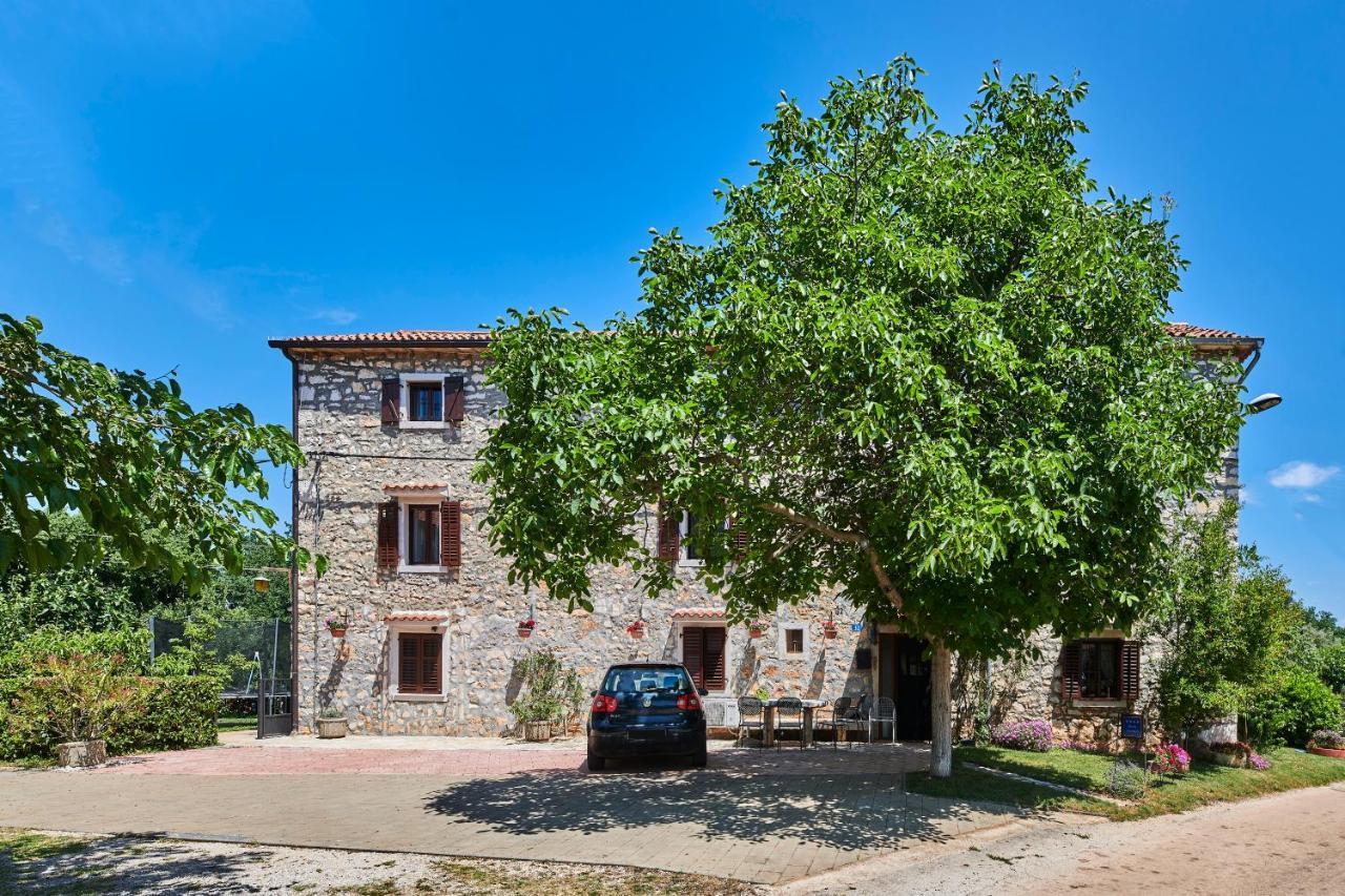 Apartments Mirna Stress Free Babici Exterior foto