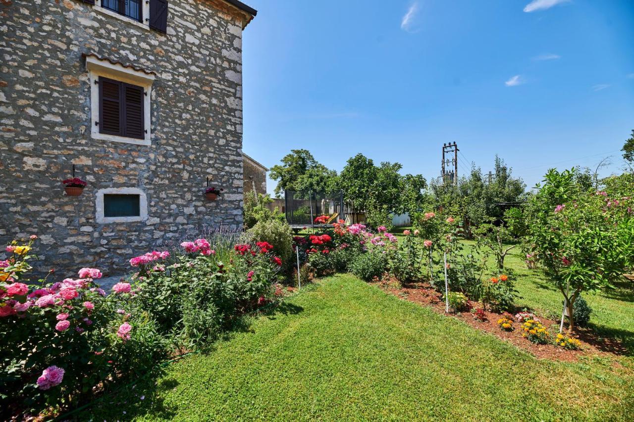 Apartments Mirna Stress Free Babici Exterior foto