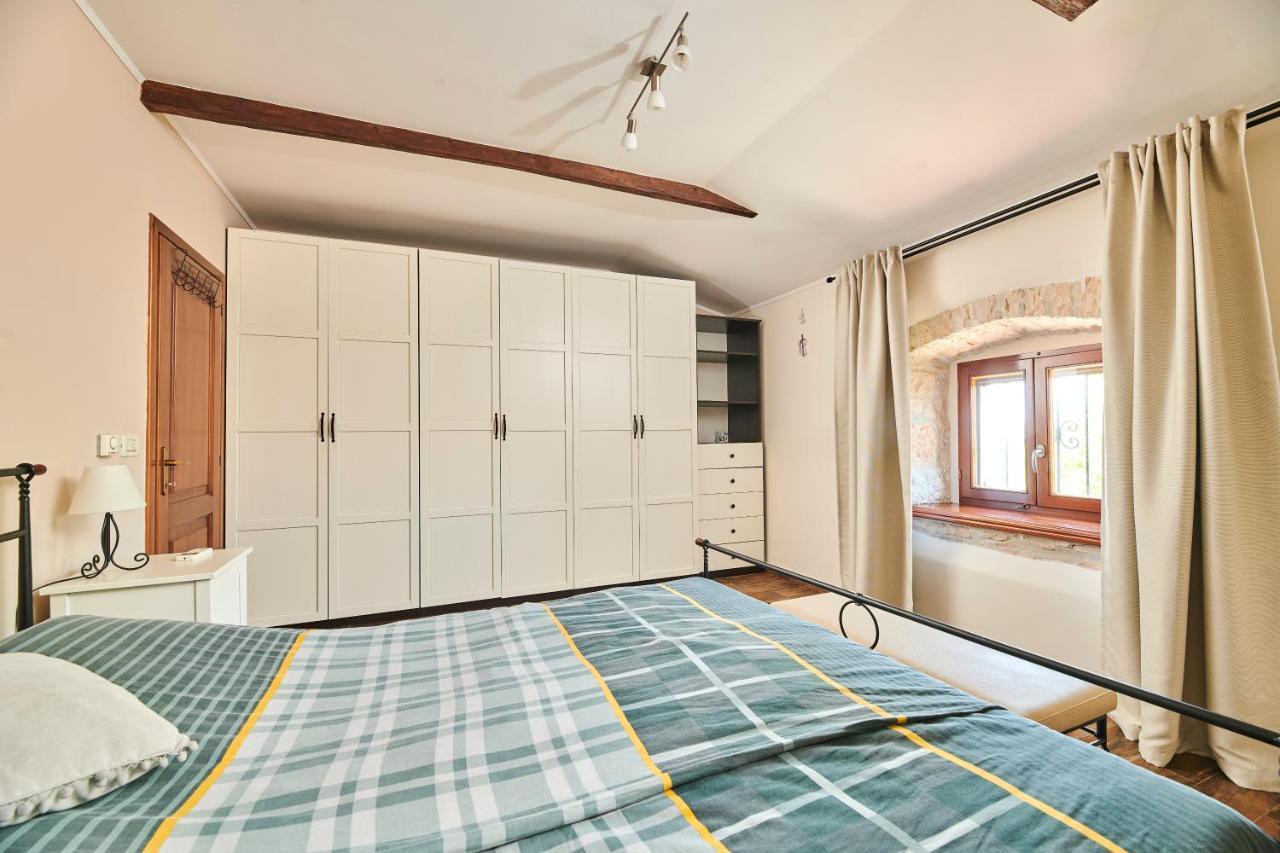 Apartments Mirna Stress Free Babici Exterior foto