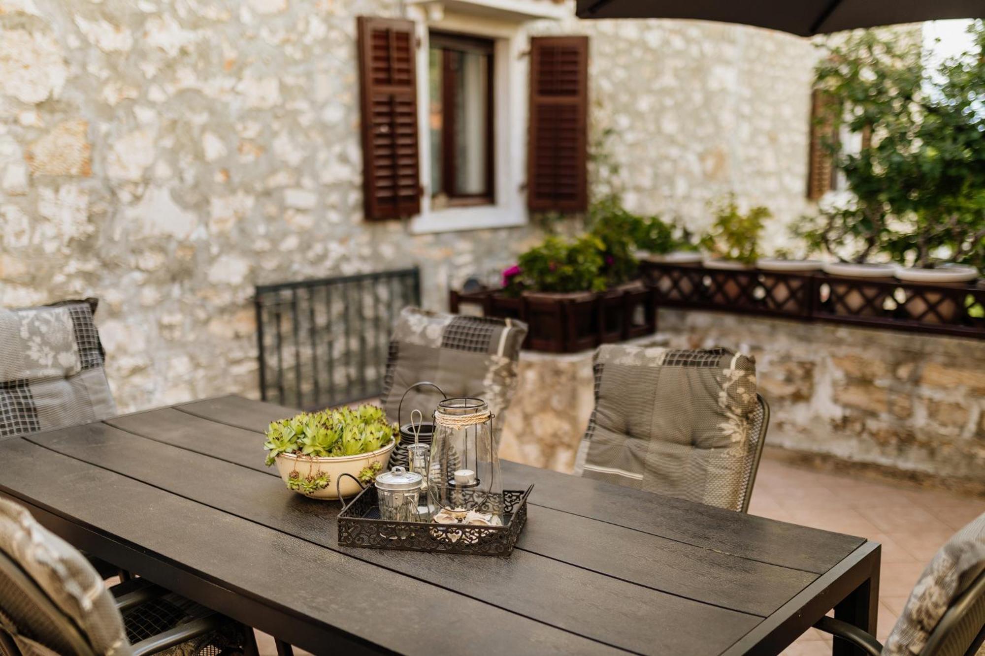 Apartments Mirna Stress Free Babici Exterior foto